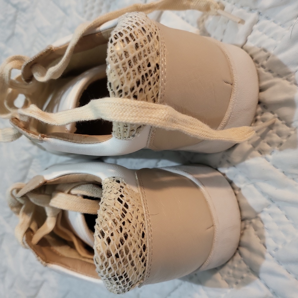 Shoes - Picture 3 of 3